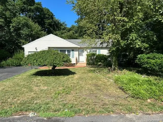 94 Arlington Road, Ronkonkoma, NY 11779 - #2