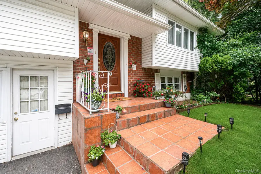 31 Holbrook Road, Centereach, NY 11720 - #3