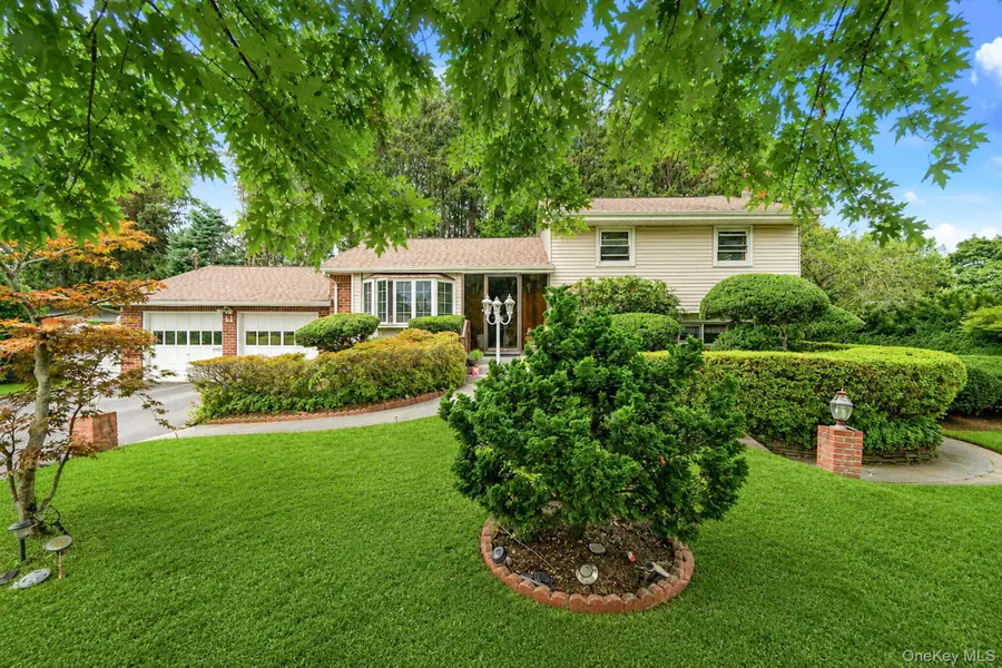 11 Carrol Place, Greenlawn, NY 11740 - #2
