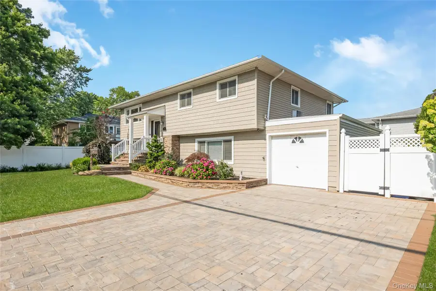 1777 Roberta Lane, Merrick, NY 11566 - #3