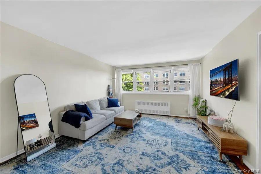 370 Westchester Avenue #3M, Port Chester, NY 10573 - #2