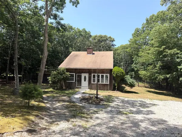 7 Albertines, East Hampton, NY 11937