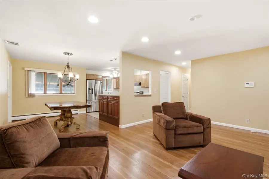 18 Solow Lane, East Northport, NY 11731 - #3