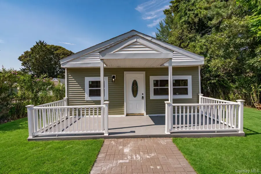 125 Sunset Avenue, Selden, NY 11784 - #3