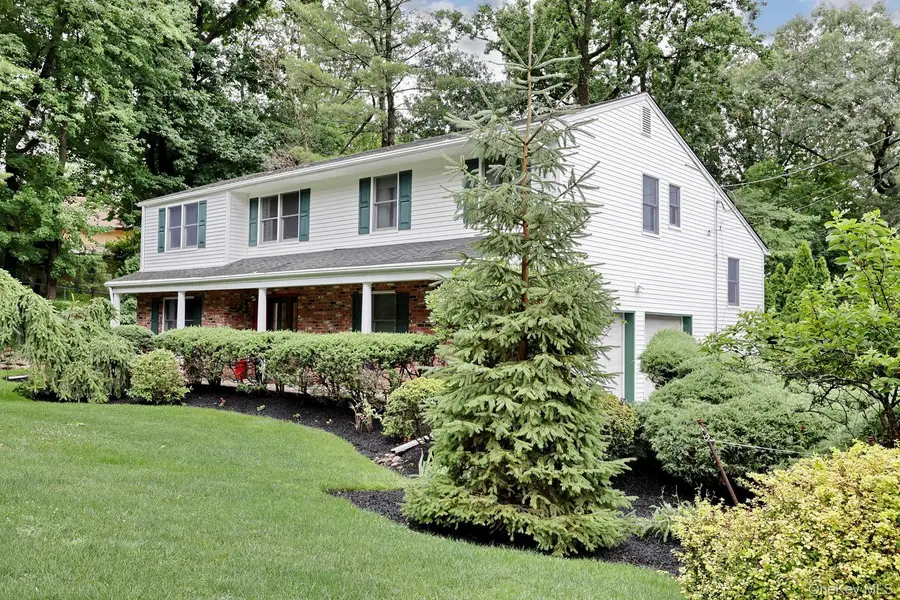 32 Newport Avenue, Tappan, NY 10983 - #2