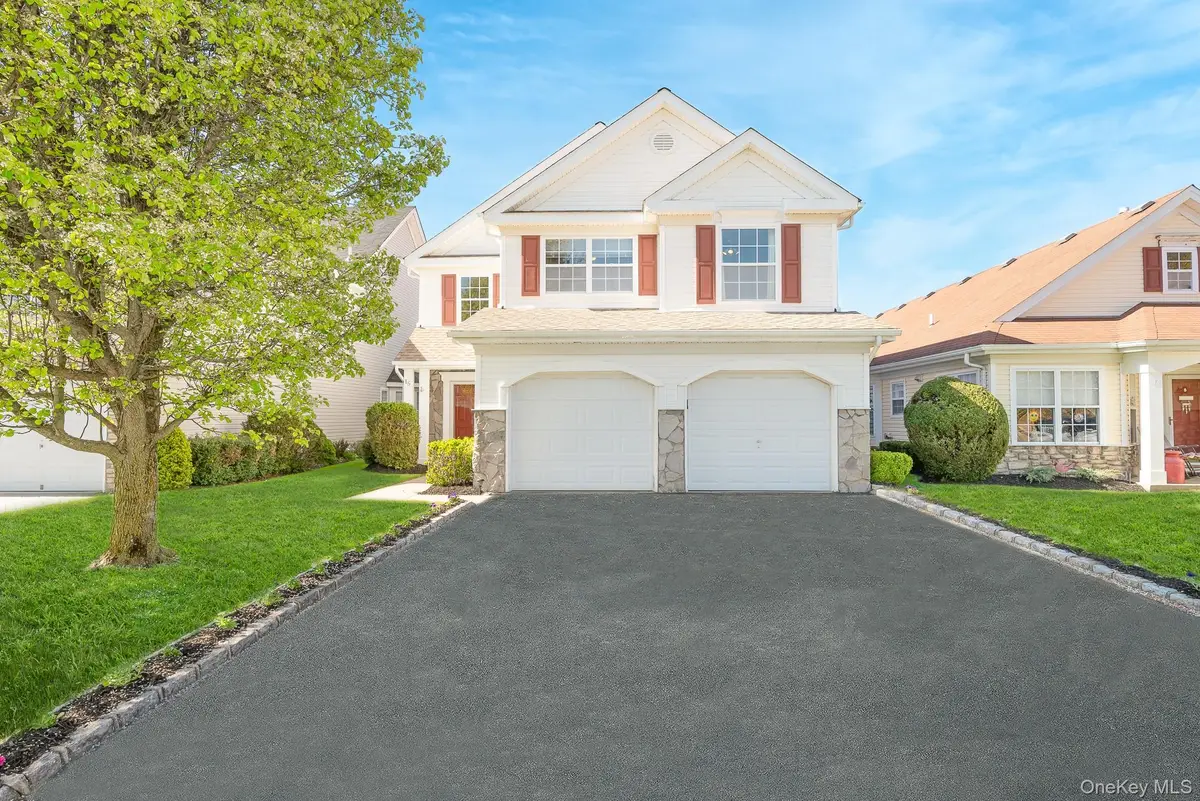 15 Sophia Drive, Middle Island, NY 11953 - #1