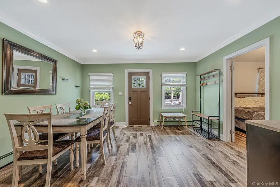 723 Park Avenue, Huntington, NY 11743 - #3