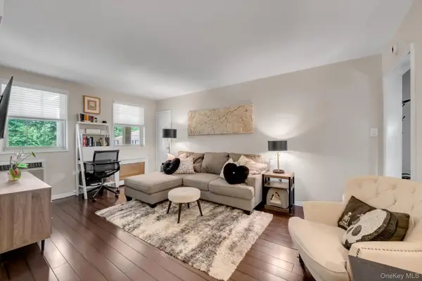69-33 210 Street #B, Bayside, NY 11364