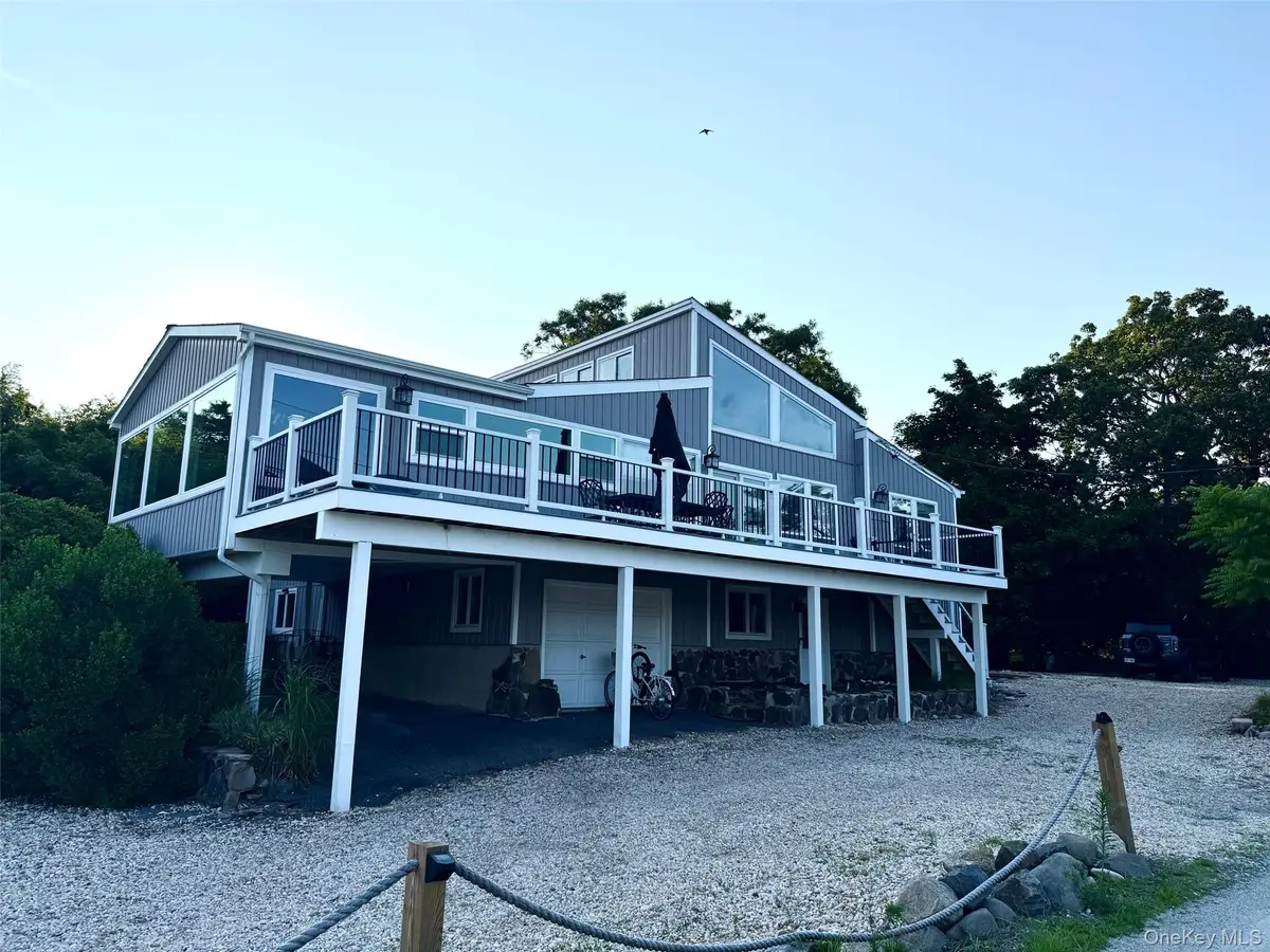 588 E Long Beach Road, Nissequogue, NY 11780 - #1