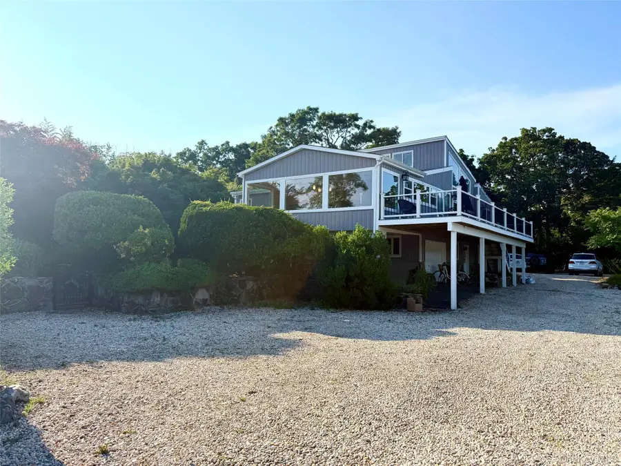 588 E Long Beach Road, Nissequogue, NY 11780 - #2