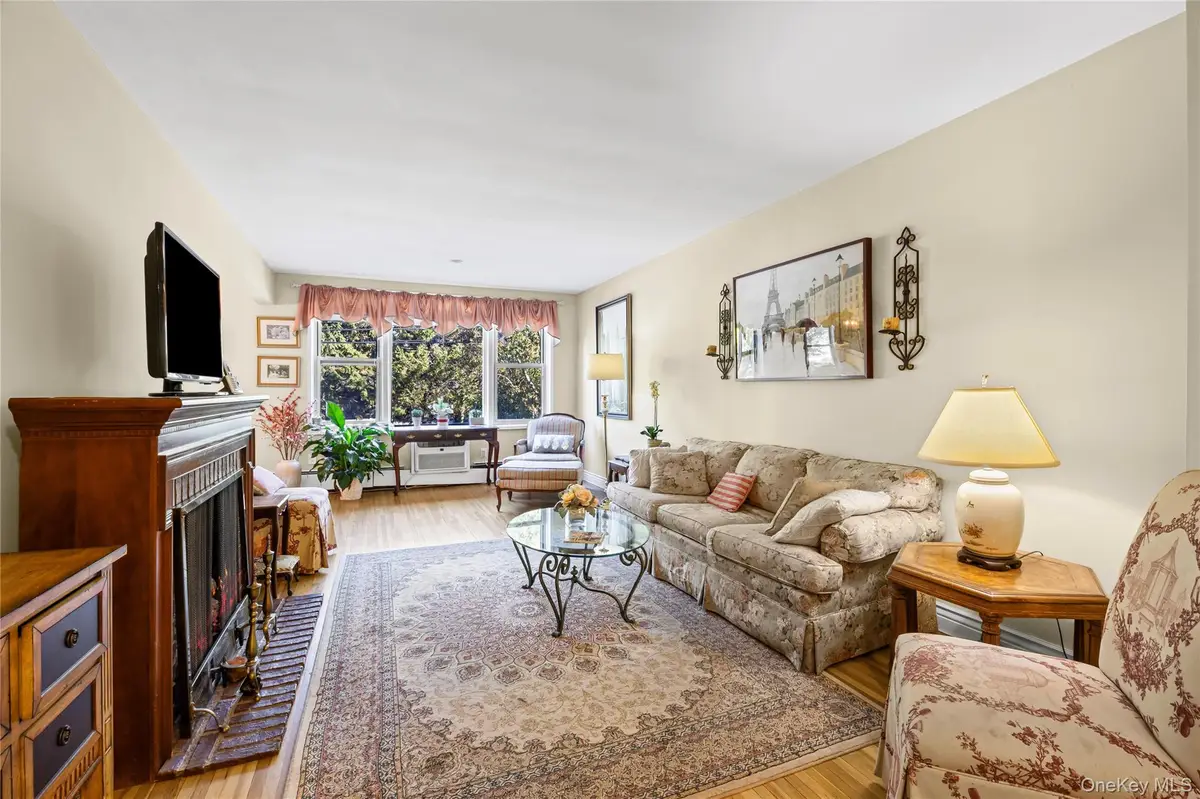 120 Morris Avenue #b5, Rockville Centre, NY 11570 - #1