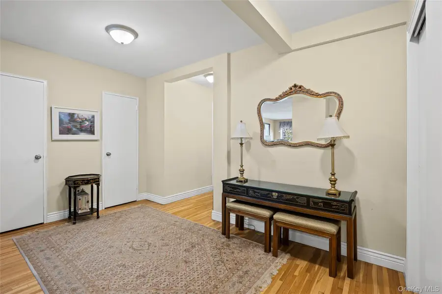 120 Morris Avenue #b5, Rockville Centre, NY 11570 - #3