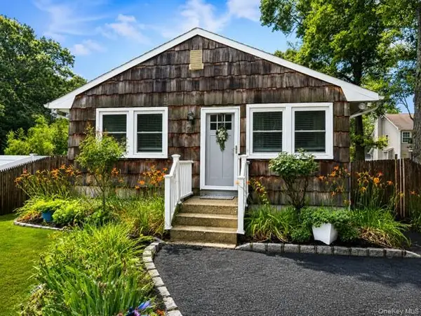 12 Oak Street, Centereach, NY 11720