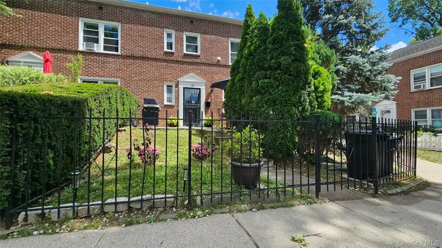 133 Hilltop Acres #133, Yonkers, NY 10704 - #2