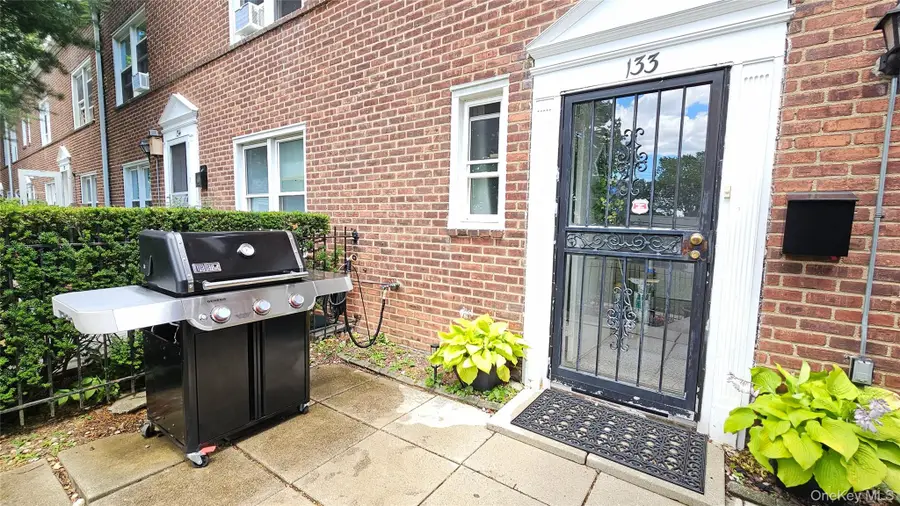 133 Hilltop Acres #133, Yonkers, NY 10704 - #3