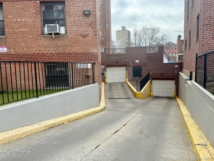 64-34 102nd Street #9Z, Rego Park, NY 11374 - #2