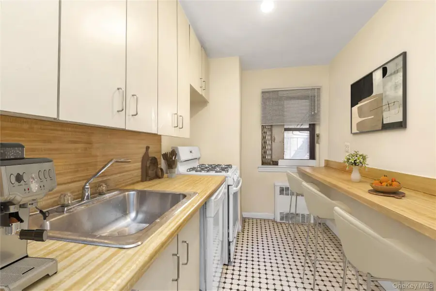 102-55 67 Road #3V, Forest Hills, NY 11375 - #3