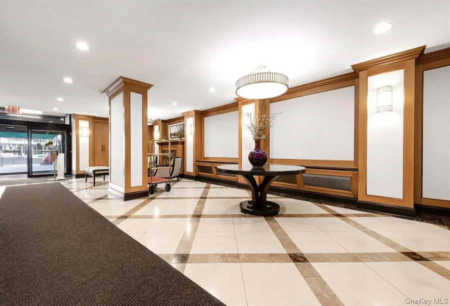 118-18 Union Turnpike #21E, Kew Gardens, NY 11415 - #3