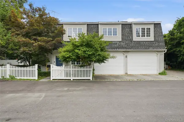 3 Finnin Place, Bayville, NY 11709