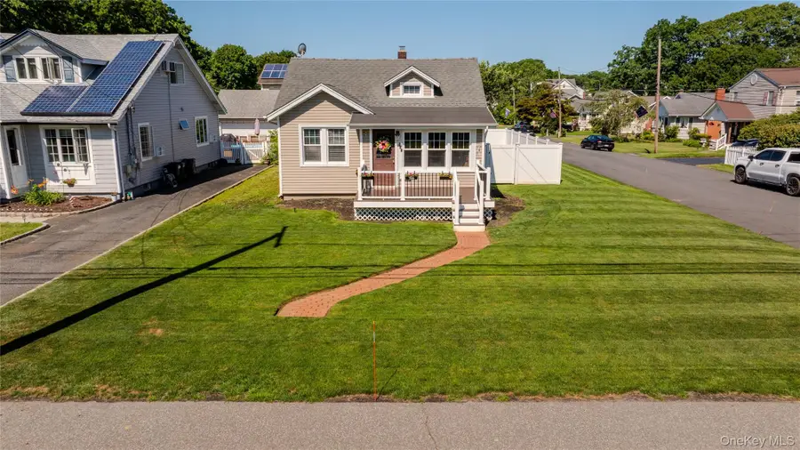 156 Fairview Avenue, Bayport, NY 11705 - #3