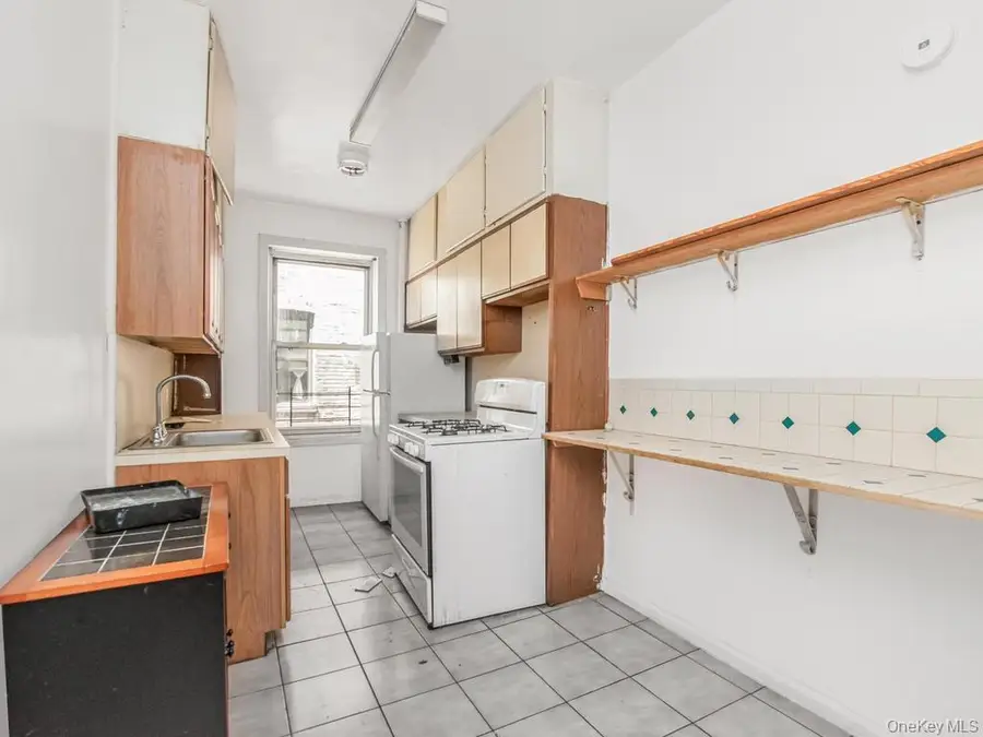 2081 Cruger Avenue #4C, Bronx, NY 10462 - #2