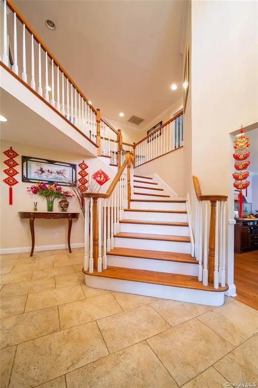 66 Maple Street #A, Roslyn Heights, NY 11577 - #3