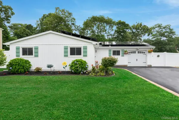 75 Presford Drive, Shirley, NY 11967