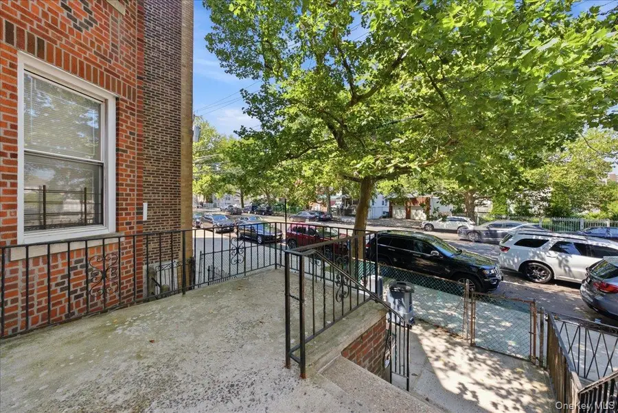 3232 Bronxwood Avenue, Bronx, NY 10469 - #3