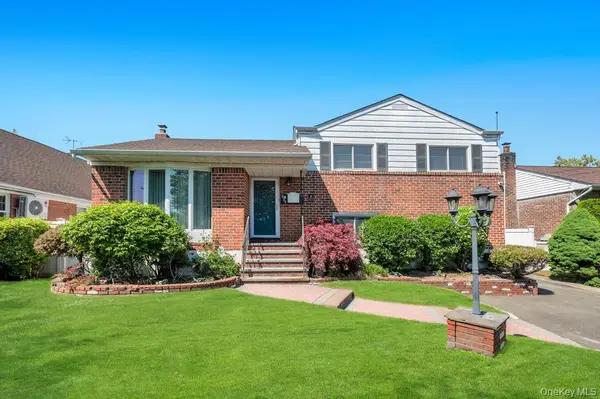 2182 Baylis Avenue, Elmont, NY 11003
