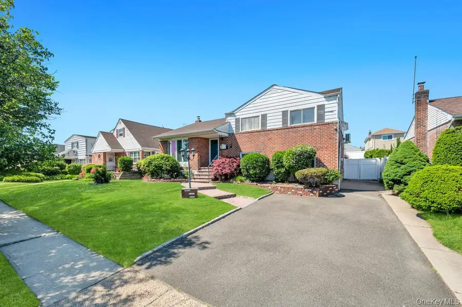 2182 Baylis Avenue, Elmont, NY 11003 - #2