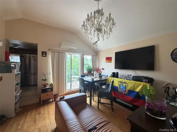 10475 48th Avenue, Corona, NY 11368