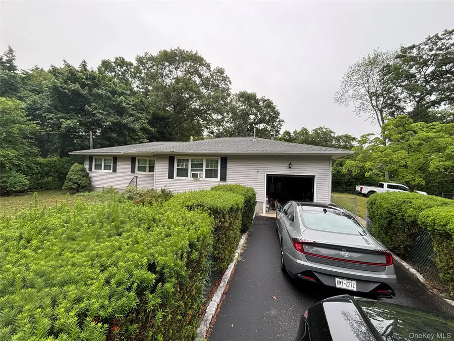 72 Fanning Boulevard, Riverhead, NY 11901 - #2