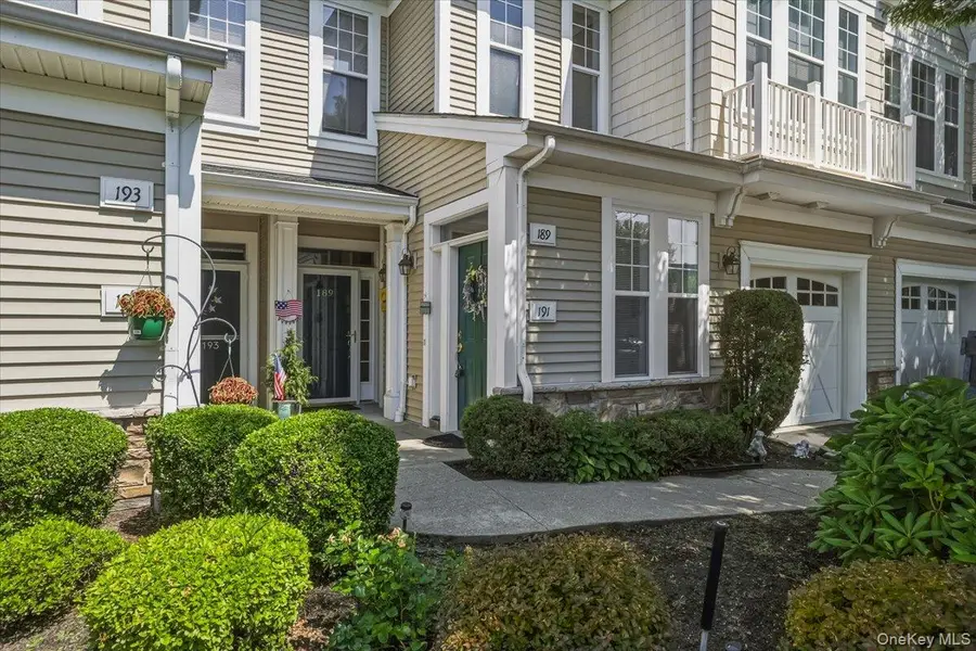 189 Symphony Drive, Lake Grove, NY 11755 - #3