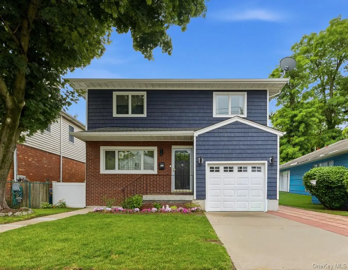 4 Pequot Avenue, Port Washington, NY 11050 - #1