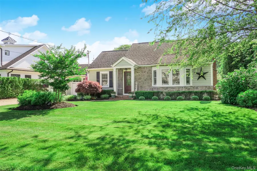 7 Country Club Road, Bellport, NY 11713 - #2