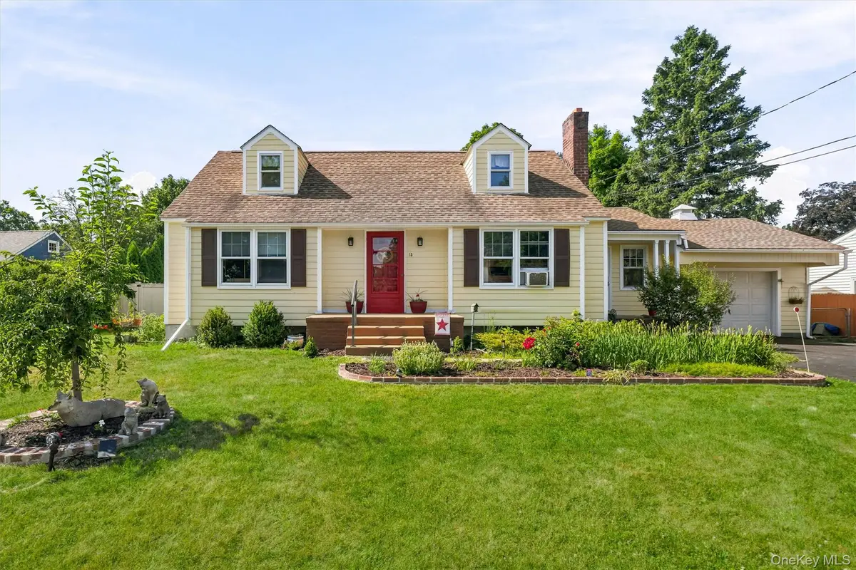 13 Calmer Place, Hyde Park, NY 12538 - #1