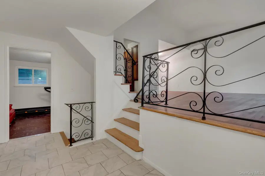 135 Atlantic Place, Hauppauge, NY 11788 - #3