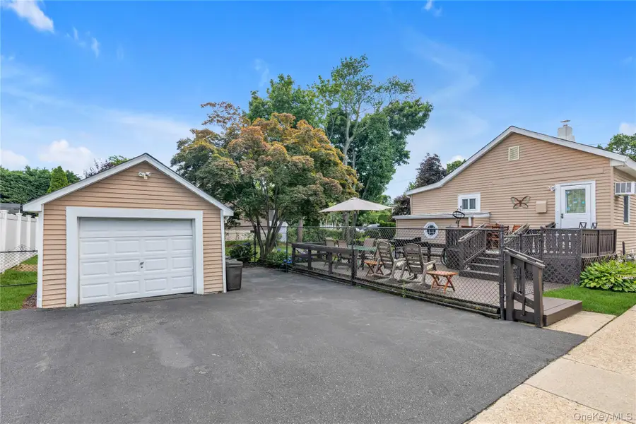 369 Maple Avenue, East Meadow, NY 11554 - #3