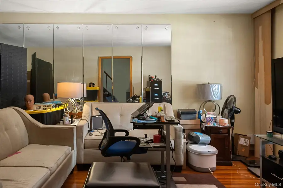 868 E 216th Street, Bronx, NY 10467 - #3
