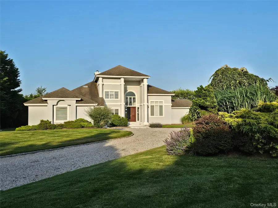 18 Pine Tree Lane, Westhampton, NY 11977 - #2