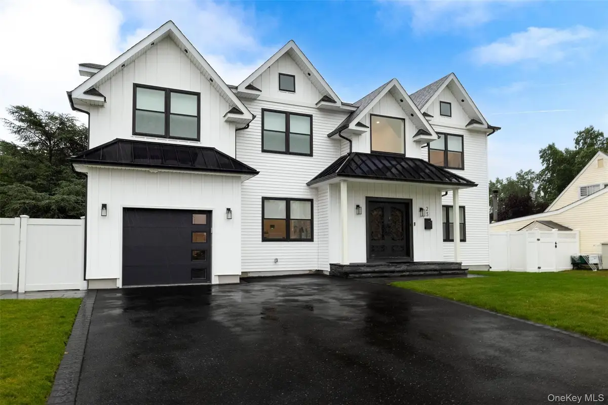 23 Faith Lane, Westbury, NY 11590 - #1
