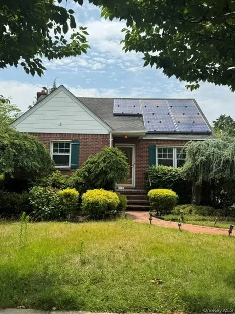852 Henry Street, Uniondale, NY 11553 - #2