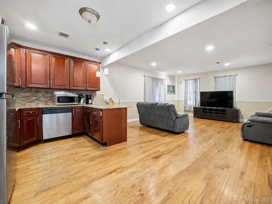 831 E 224th Street, Bronx, NY 10466 - #2