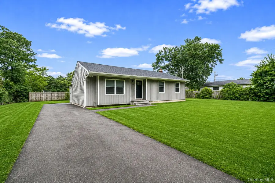 18 Jackson Street, Farmingdale, NY 11735 - #2