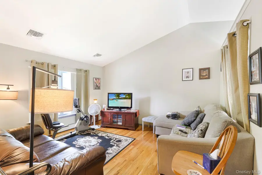 3 Stanford Court, Walden, NY 12586 - #3