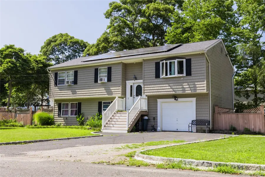 5 2nd Street, Coram, NY 11727 - #2