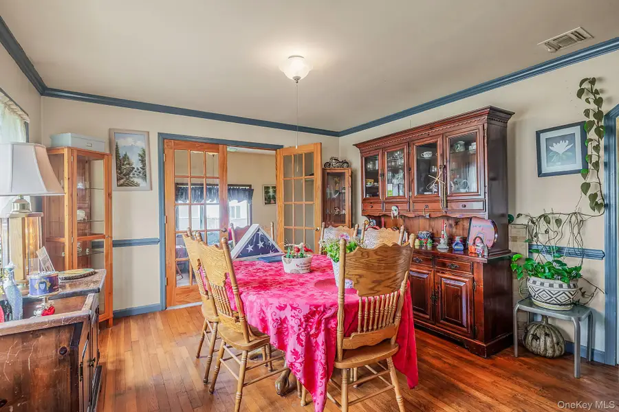 1231 10th Street, West Babylon, NY 11704 - #2