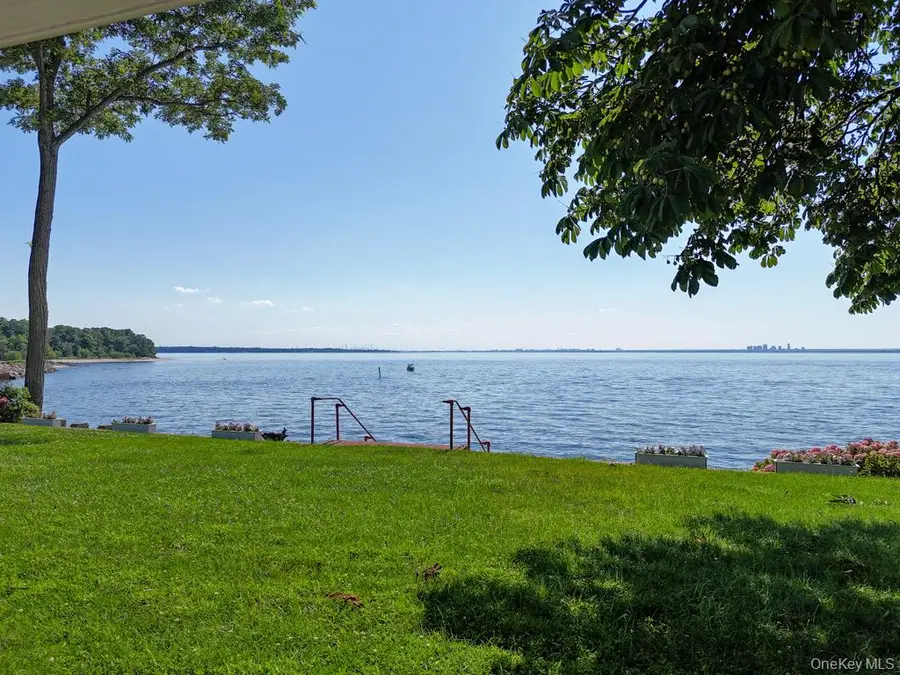 32 Westland Drive, Glen Cove, NY 11542 - #2