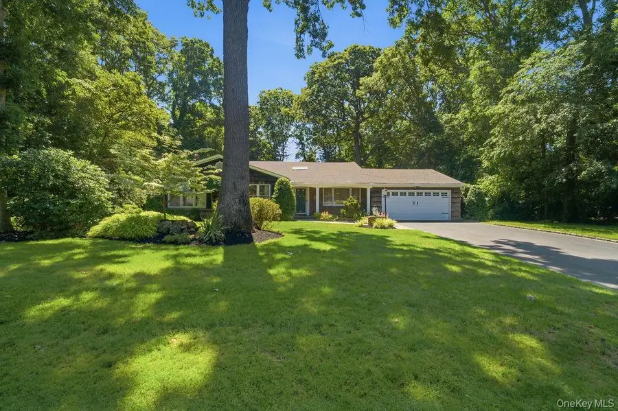 20 Oak Tree Drive, Smithtown, NY 11787 - #2