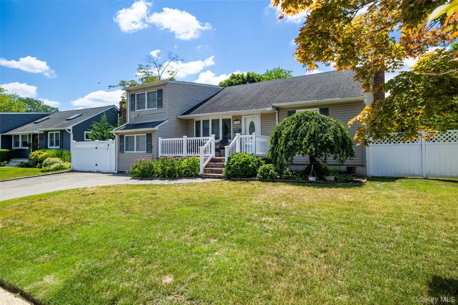 3902 Clove Court, Seaford, NY 11783 - #2